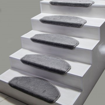 Füme Renk Tüylü Halıdan Oval Kesim Demonte Basamak Paspası